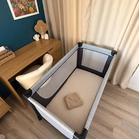 Elegant T2 - Metro D - Balcon - Lyon Apartment *