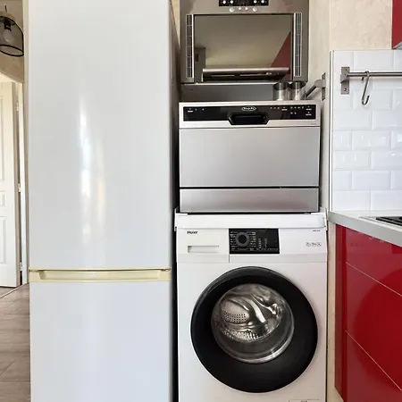 Elegant T2 - Metro D - Balcon - Lyon Apartment *